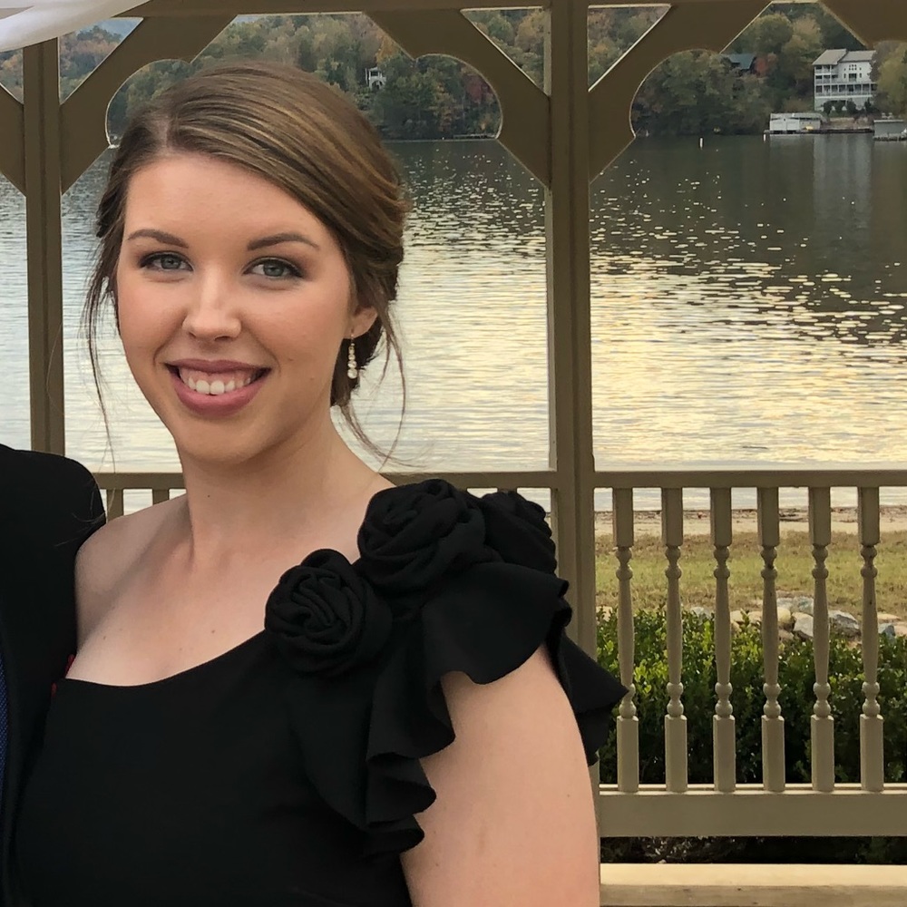 Meet your Posher, Caitlin